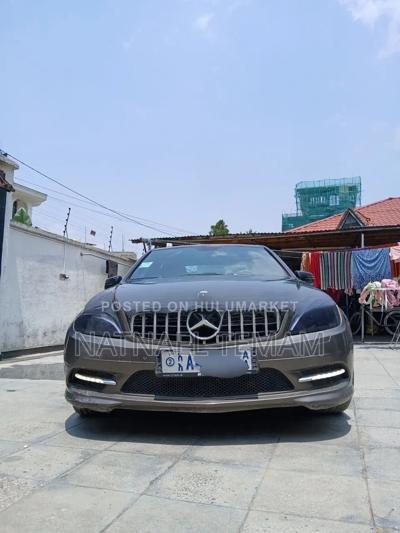 Mercedes-Benz C180 2010 Black