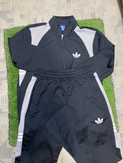 Original Adidas Classic Tracksuit Set (Black/Grey)

•