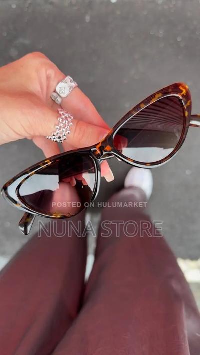 Women’S Black Cat Eye Sunglasses