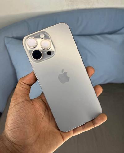 iPhone 15 Pro Max