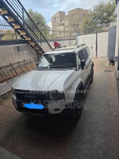 Toyota Land Cruiser Prado 2025 White