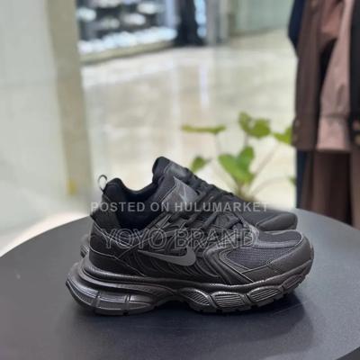 #Nike Skate Dama "Triple Black "Fashion Sneaker