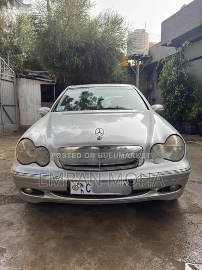 Mercedes-Benz C200 2003 Silver