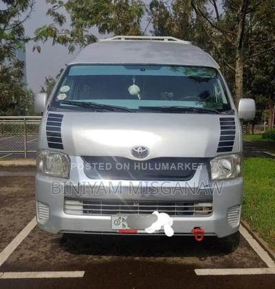 Toyota HiAce 2007 Silver