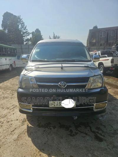 Toyota HiAce 2011 Grey