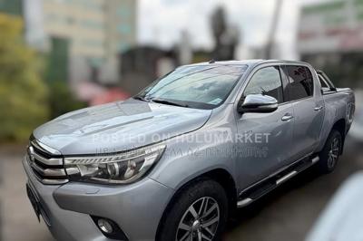 Toyota Hilux 2020 Pearl