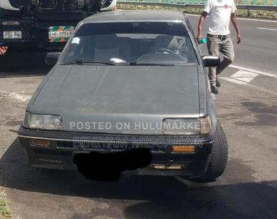 Toyota Corolla 1987 Gray