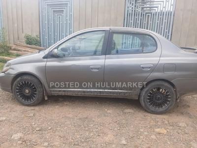 Toyota Platz 2001 Gray