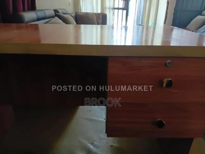 Used 1 Table and 5 Chairs
