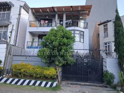 7bdrm House in Bole for sale