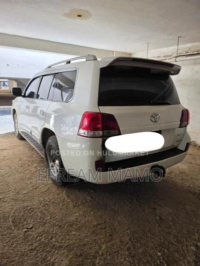 Toyota Land Cruiser 2008 White