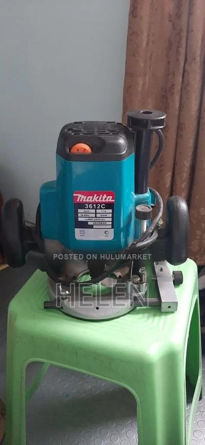 Makita 3612c Plunge Router – Heavy Duty Woodworking Router