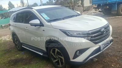 Toyota Rush 2022 White