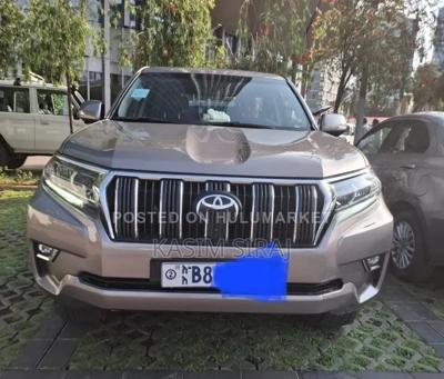 Toyota Land Cruiser Prado 2021 Blue