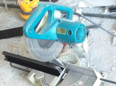 Makita Miter Saw መቁረጫ ማሽን