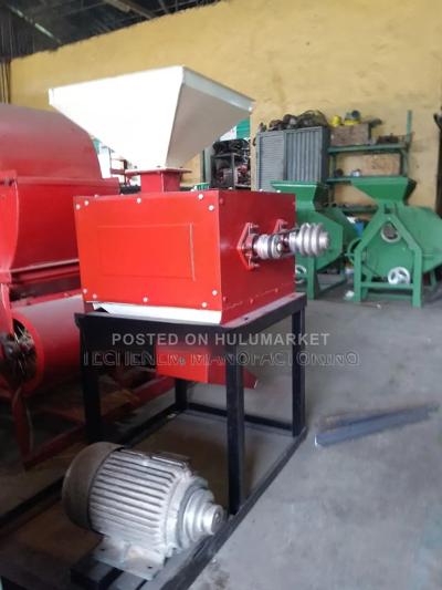 ገብስ ቆሎ፣ አተር፣ መፈተጊያ ማሽን (Peeler Machine)
