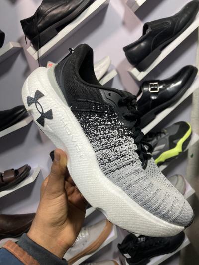 Under Armour HOVR Sneakers: