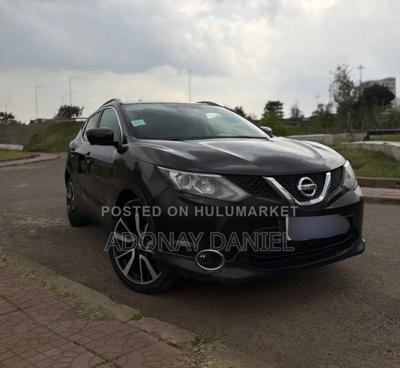Nissan Qashqai 2017 Brown