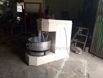 Dough Mixer (ዳቦ ማቡኪያ ማሽን)