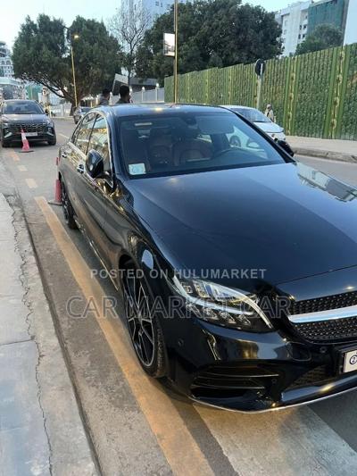 Mercedes-Benz C200 2019 Black
