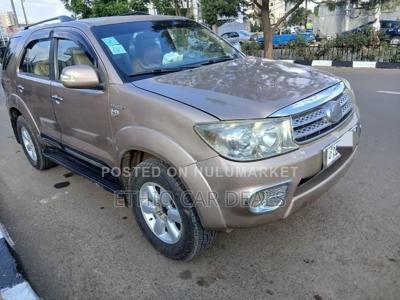 Toyota Fortuner 2010 Brown