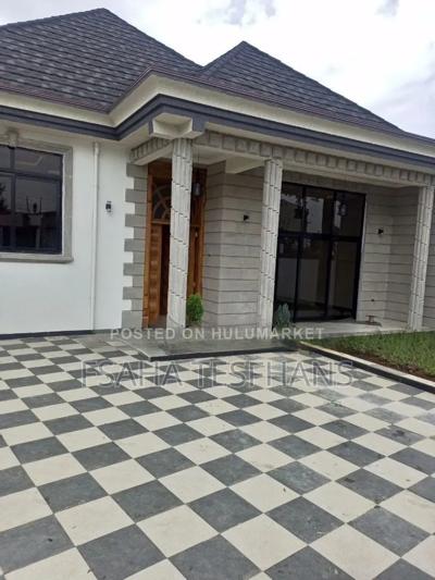 5bdrm House in Villa House, Yeka for rent