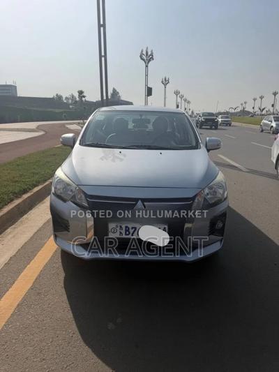 Mitsubishi Attrage 2021 Gray