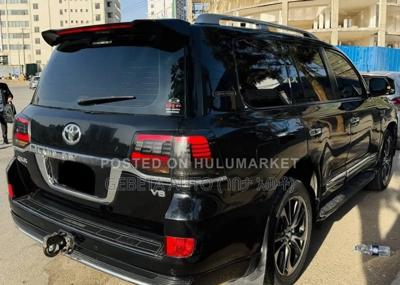 Toyota Land Cruiser 4.5 V8 GXR 2016