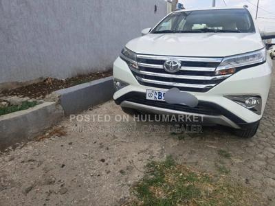 Toyota Rush 2022 White