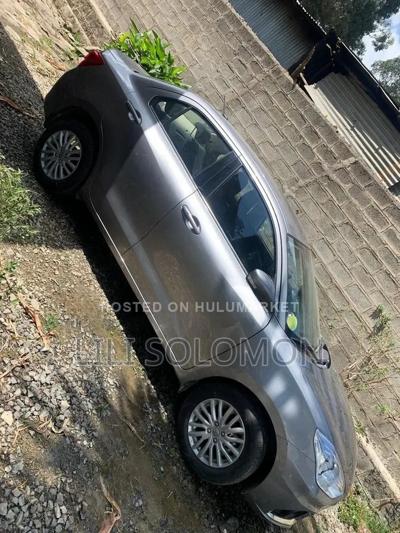 Suzuki Dzire 2022 Silver