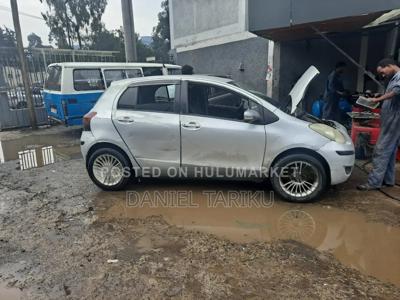 Toyota Yaris 2008 Silver