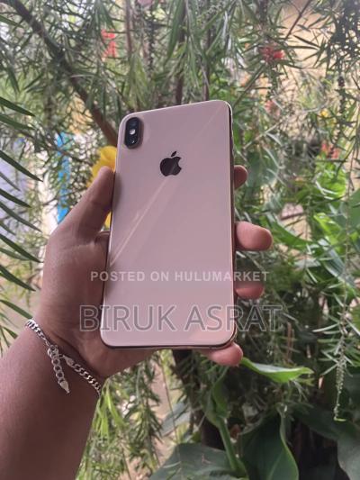 Apple iPhone XS Max 64 GB Gold