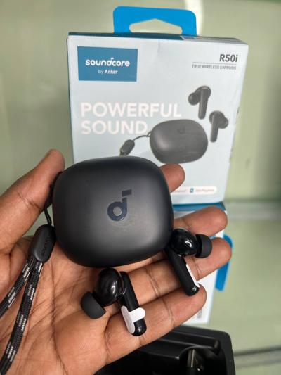 ኦሪጅናል Anker Soundcore R50i Earbuds