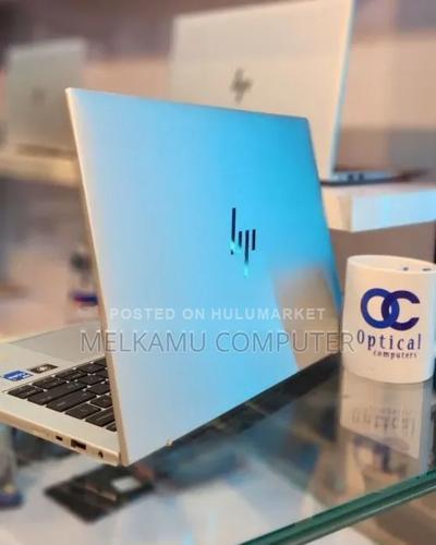 New Laptop HP EliteBook 840 G9 16GB Intel Core i5 SSD 512GB