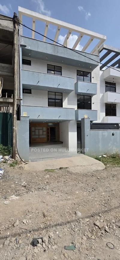6bdrm House in Bole for sale