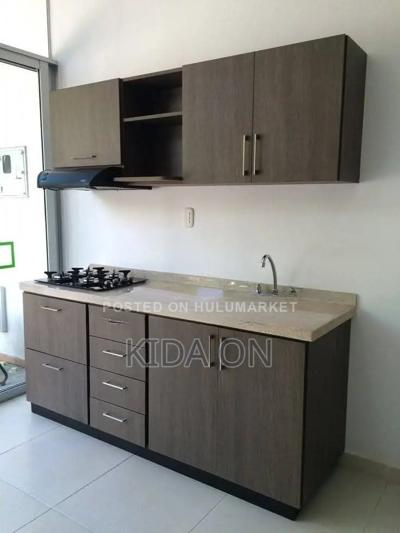 ዘመናዊ የግድግዳ Kitchen Cabinet