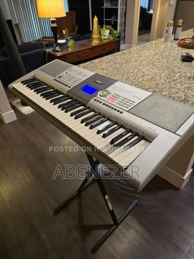 Yamaha PSR S710 Keyboard