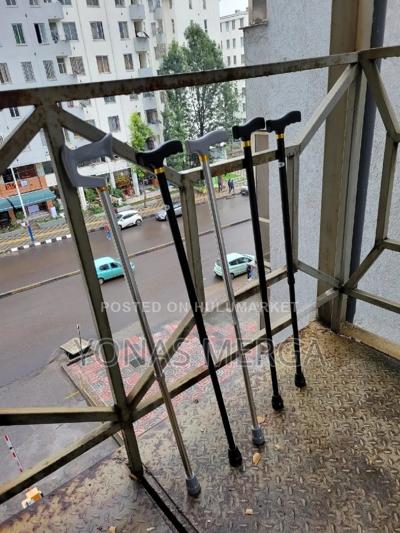 Walking Stick蕊嶀adjust the Height Correctly for Safe Use.