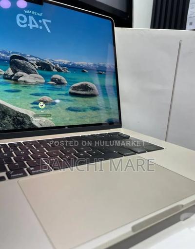 New Laptop Apple MacBook Air 2025 M4 16GB Apple M4 SSD 256GB