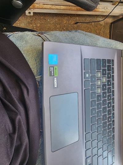 Open Box / Like New MSI Thin 15 B2RVE Gaming Laptop - Next-Gen Intel Core 5 & RTX 4050