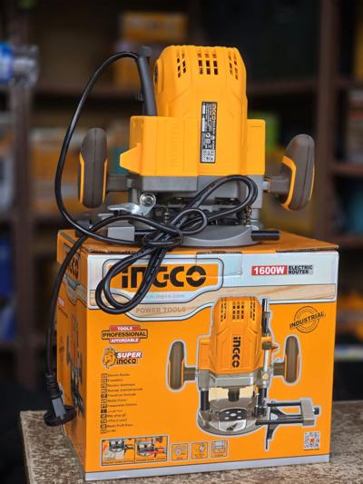 ኢንኮ (INGCO) 1600W ፕሮፌሽናል የእንጨት መቅረጫ/መቅርጫ ማሽን