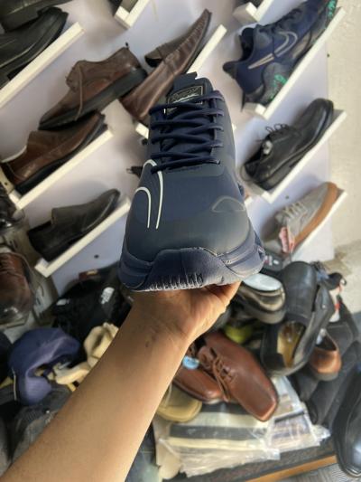 READY Urban Fashion Blade Sneakers:
