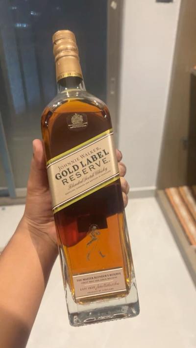 Gold lable