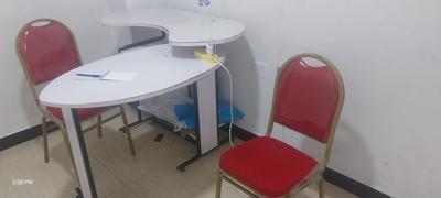 1 gaming table and 2 chairs urgent sell