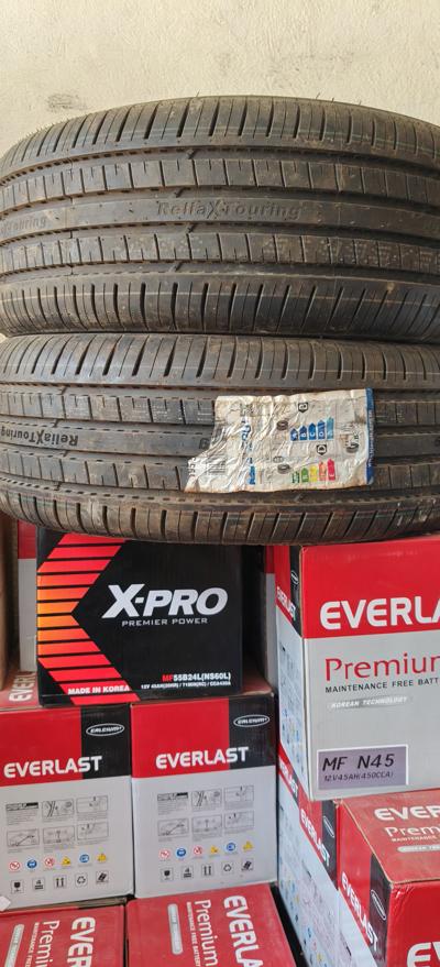 Vitz car tyre and battery