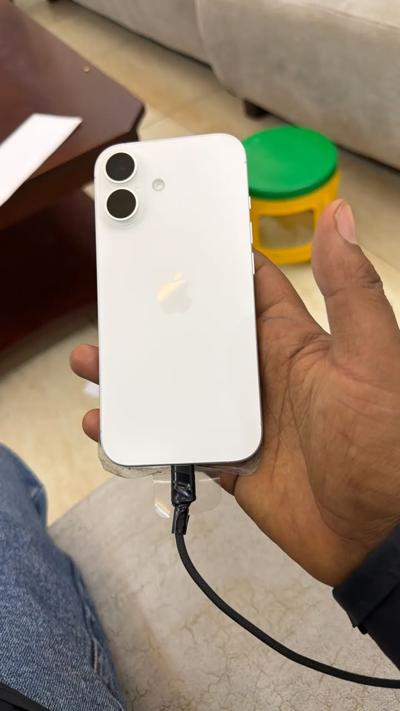 Apple iPhone 17 256GB - Code 30
